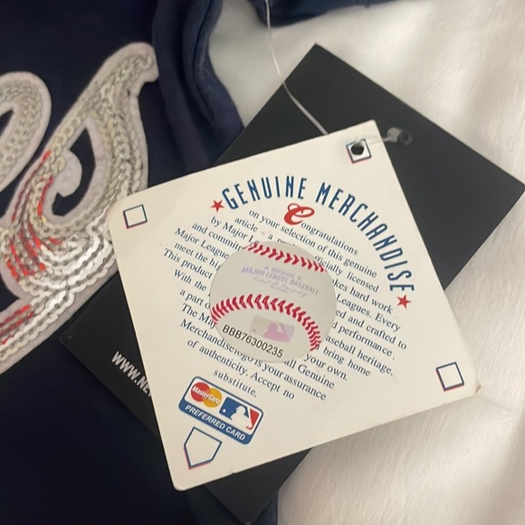 New York Yankees -Navy & Silver sequin Ladies V-Neck, New Era, MLB Baseball - Picture 7 of 16